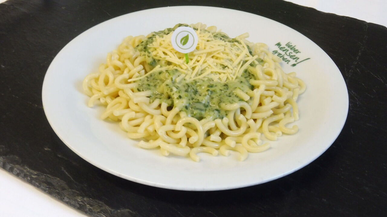 Gabelspaghetti (A, A1) mit Spinatrahmsoße (F, A, A1)